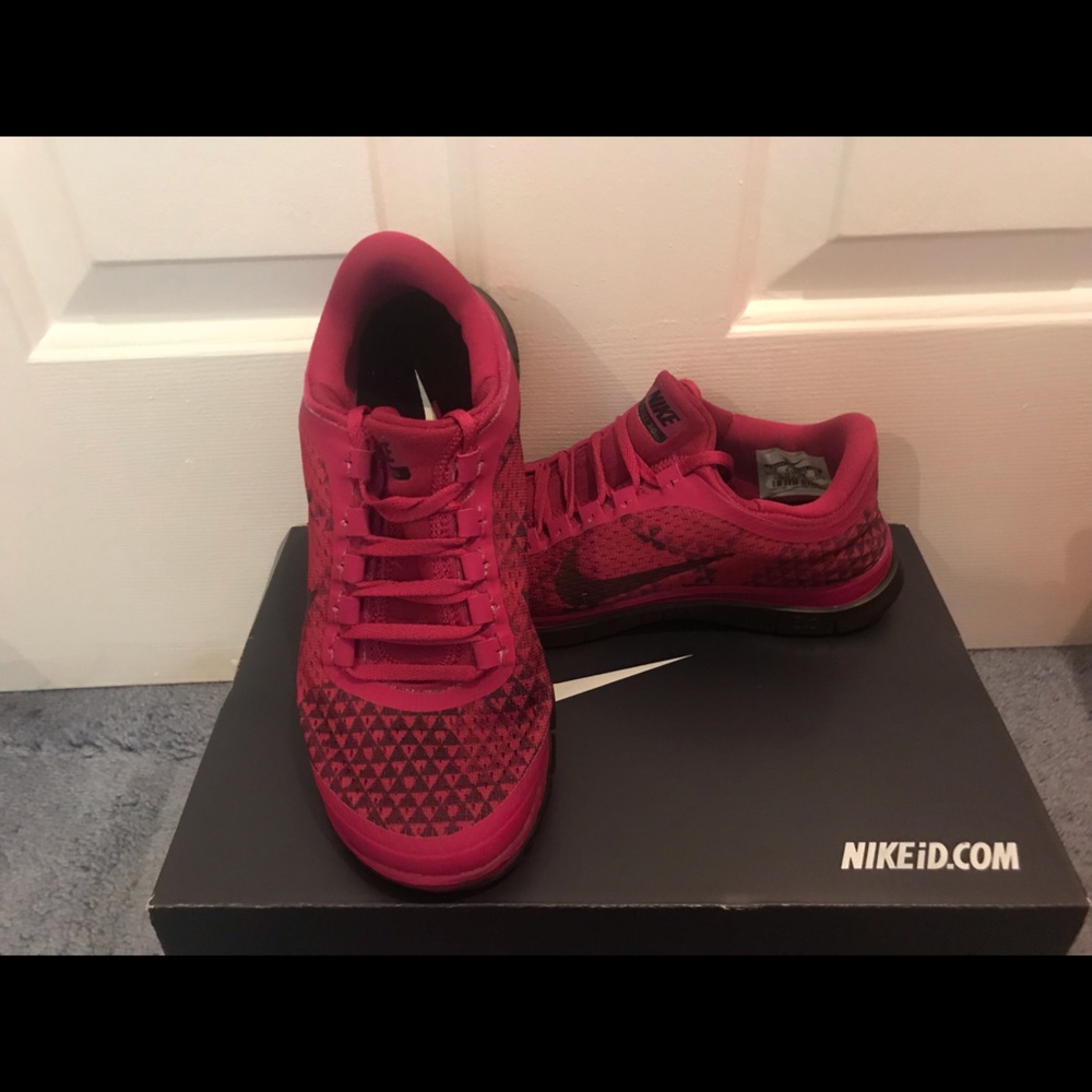 Nike free sneakers